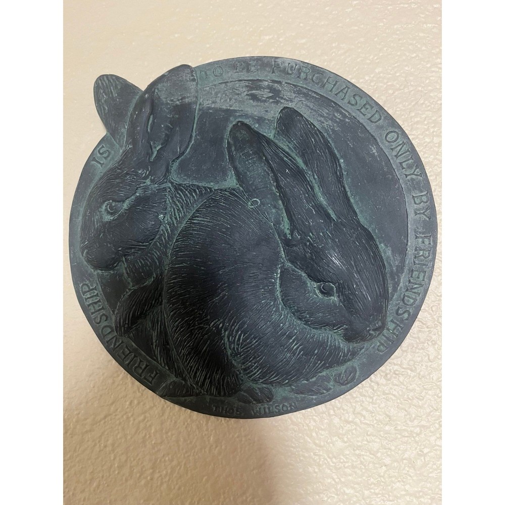 HenFeathers Bunny Friendship Plaque